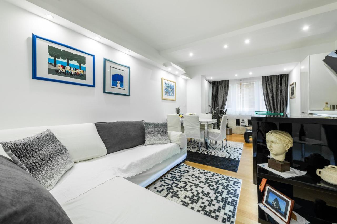 Luxury Apartment Set Split Exterior foto